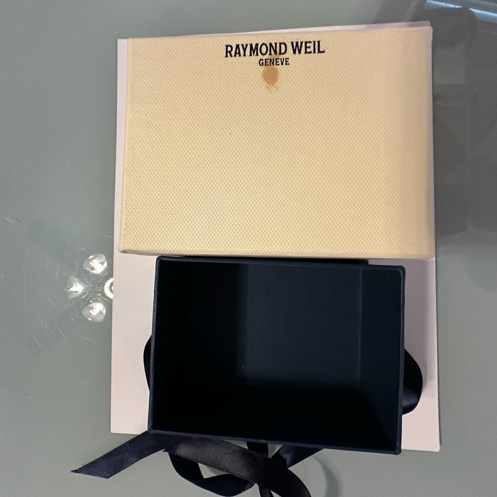 Raymond Weil Two-Tone Silver and Gold Bracelet Watch - Picture 9 of 9
